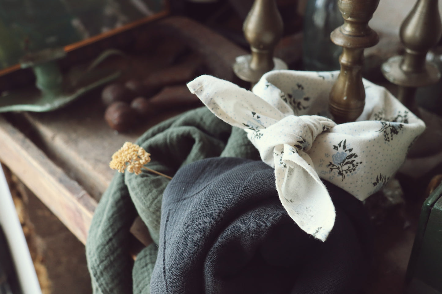 Pañuelo MENTHE • Fleurs Blue Fog
